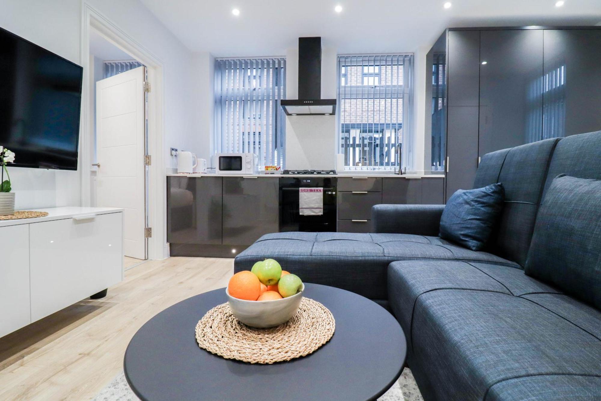 Modern 1-Bed Apartment In Buckinghamshire With Free Wifi, Parking & Garden 하이위컴 외부 사진