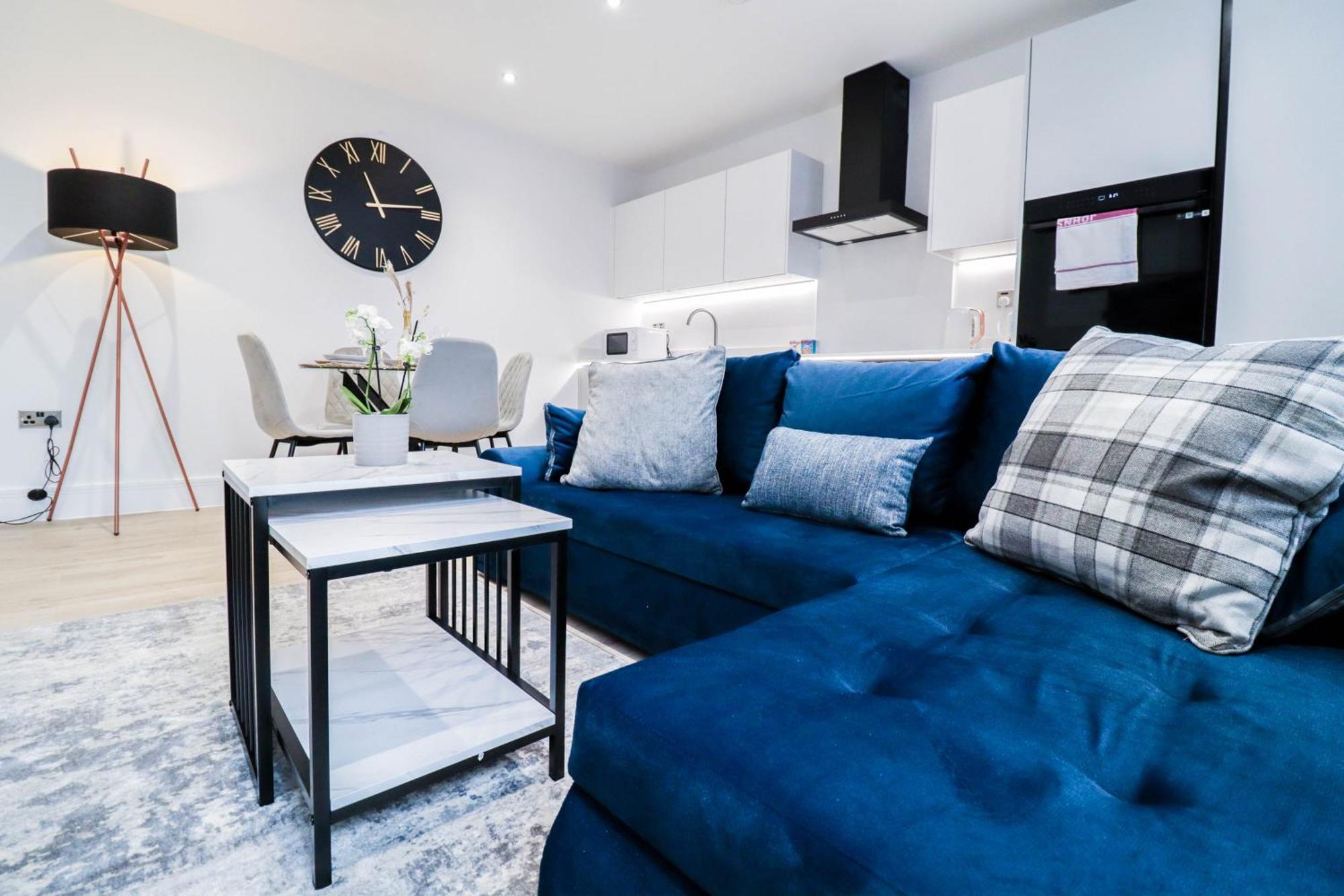 Modern 1-Bed Apartment In Buckinghamshire With Free Wifi, Parking & Garden 하이위컴 외부 사진