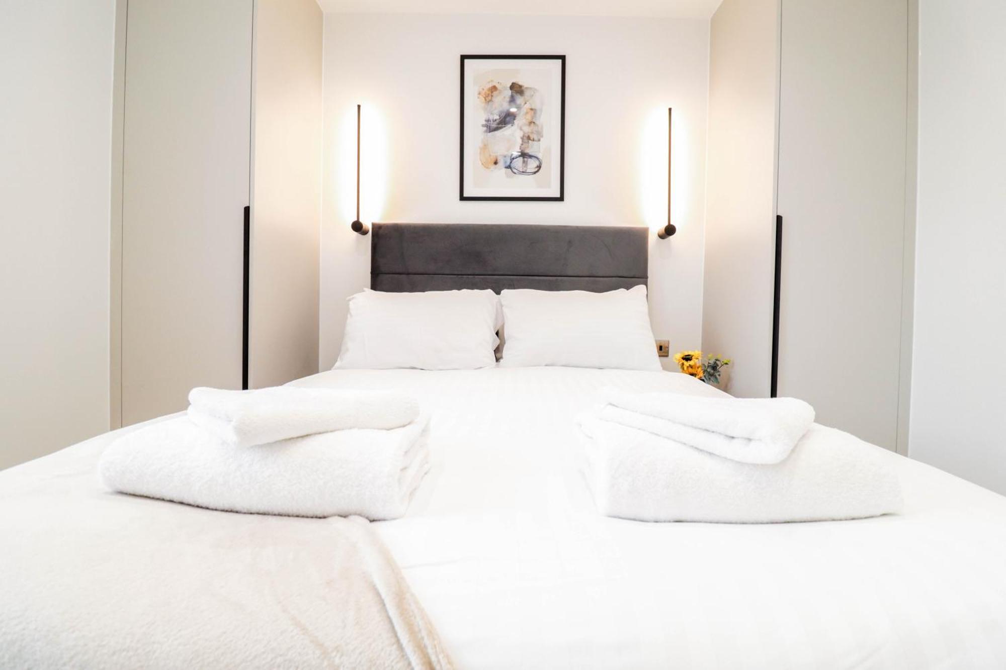 Modern 1-Bed Apartment In Buckinghamshire With Free Wifi, Parking & Garden 하이위컴 외부 사진