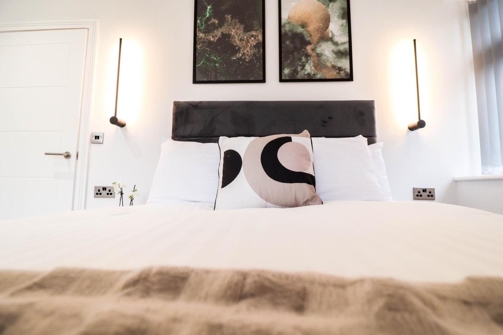 Modern 1-Bed Apartment In Buckinghamshire With Free Wifi, Parking & Garden 하이위컴 외부 사진