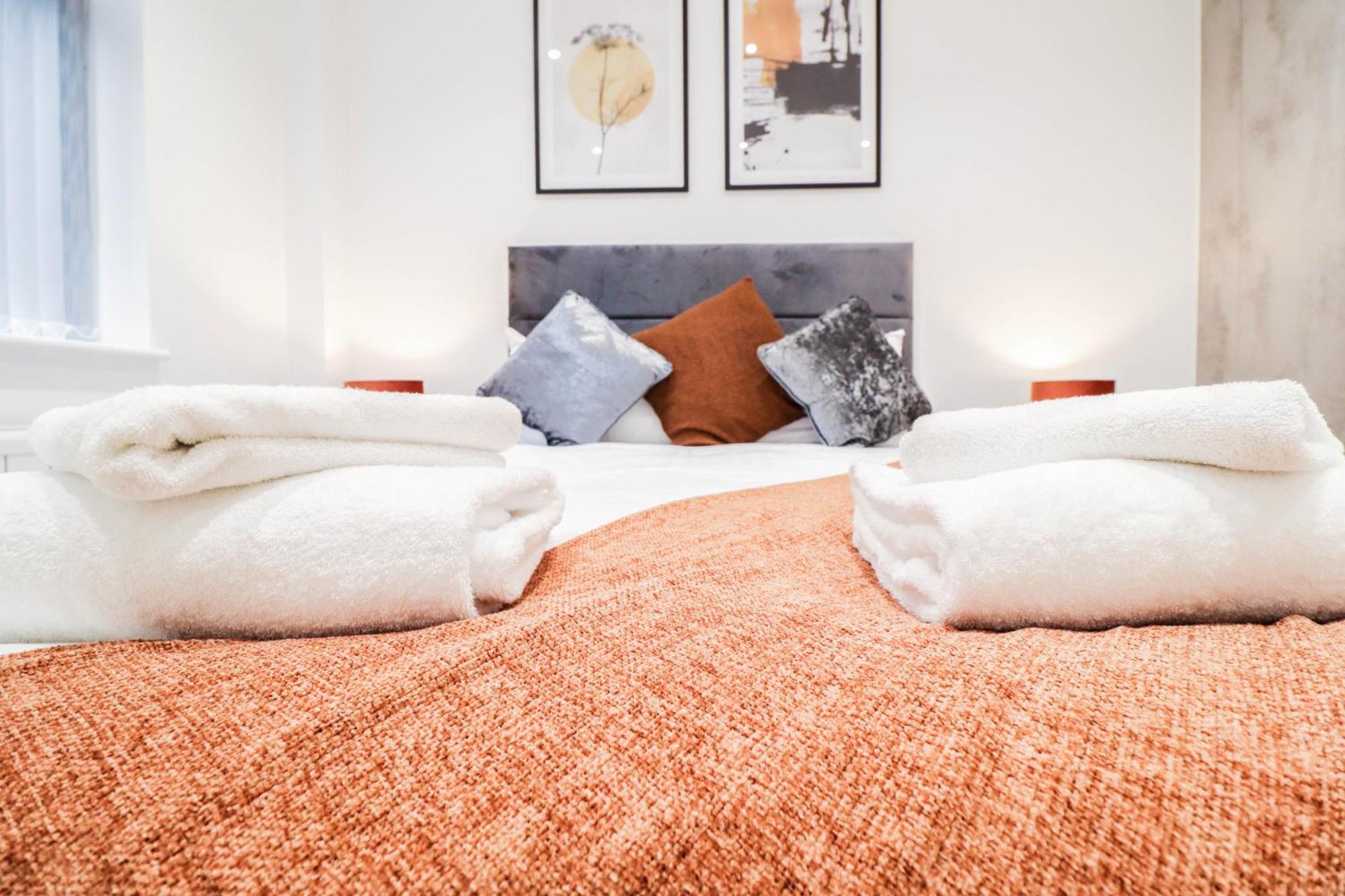 Modern 1-Bed Apartment In Buckinghamshire With Free Wifi, Parking & Garden 하이위컴 외부 사진