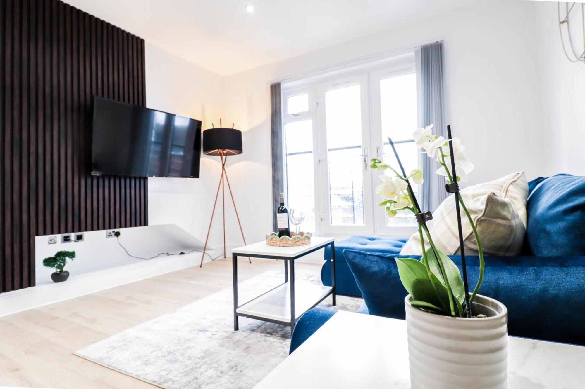 Modern 1-Bed Apartment In Buckinghamshire With Free Wifi, Parking & Garden 하이위컴 외부 사진